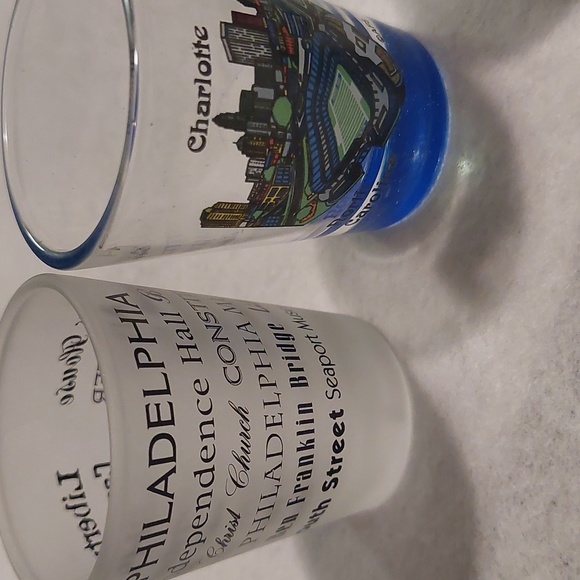 Bundle of 4 Souvenir Shot Glasses - Picture 2 of 10
